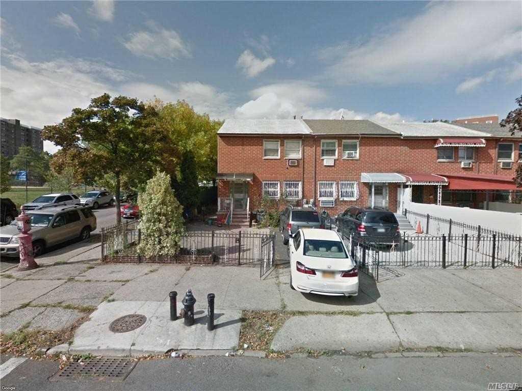 2165 Arthur Ave - Photo 1