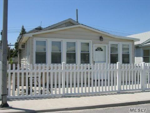 75 Pennsylvania Ave - Photo 1