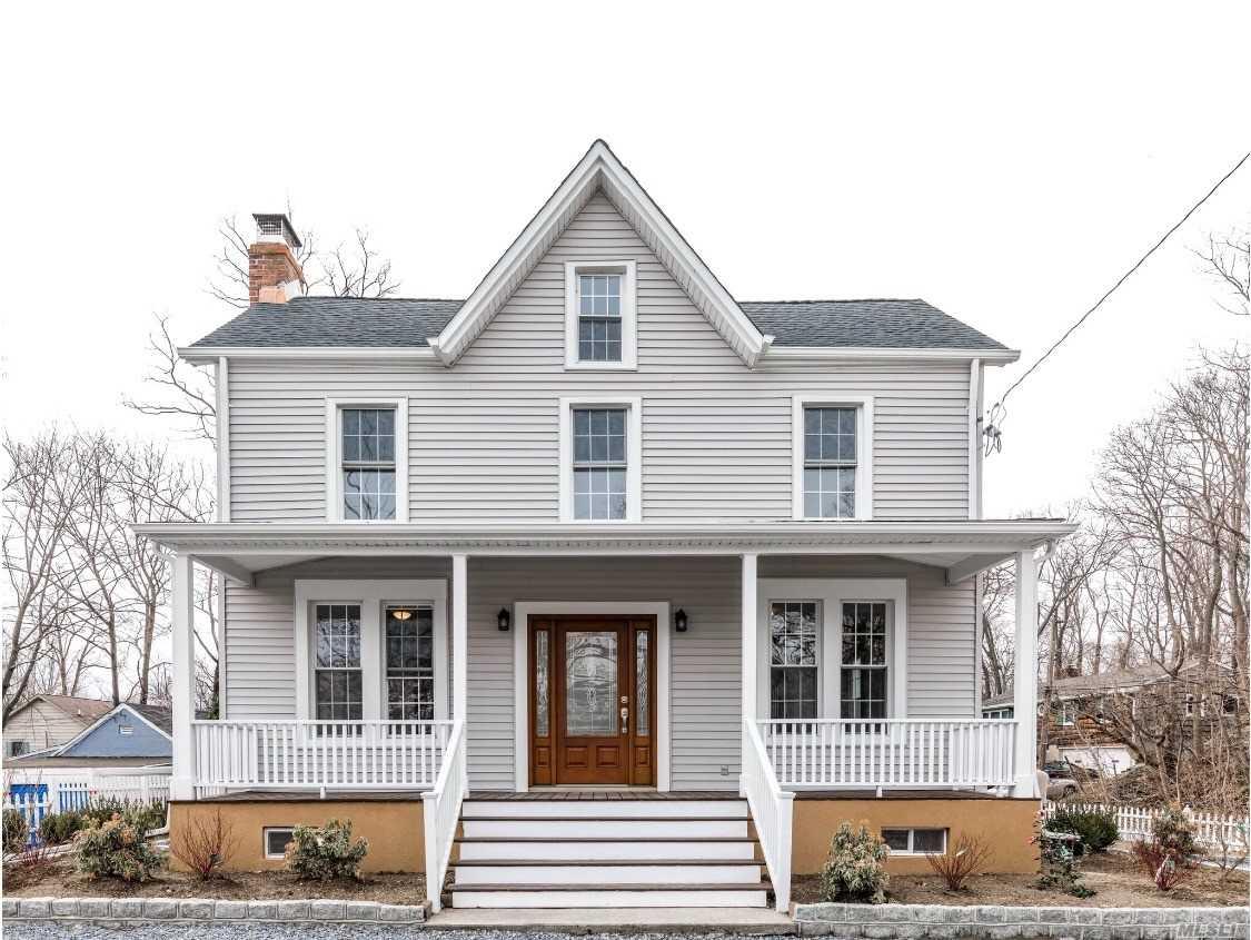 206 Bayville Ave - Photo 1