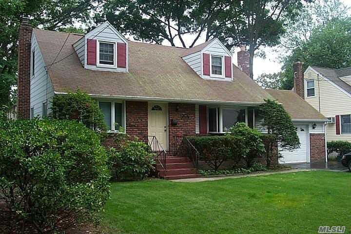 1810 Carroll Ave - Photo 1