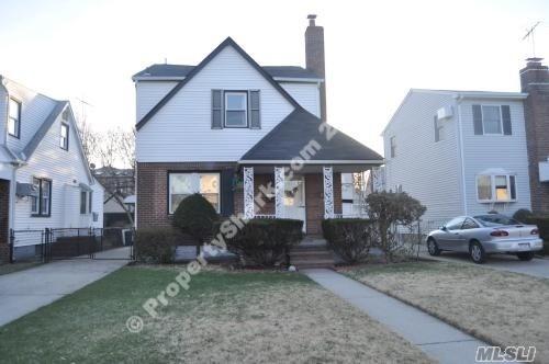 84-40 251 St - Photo 1