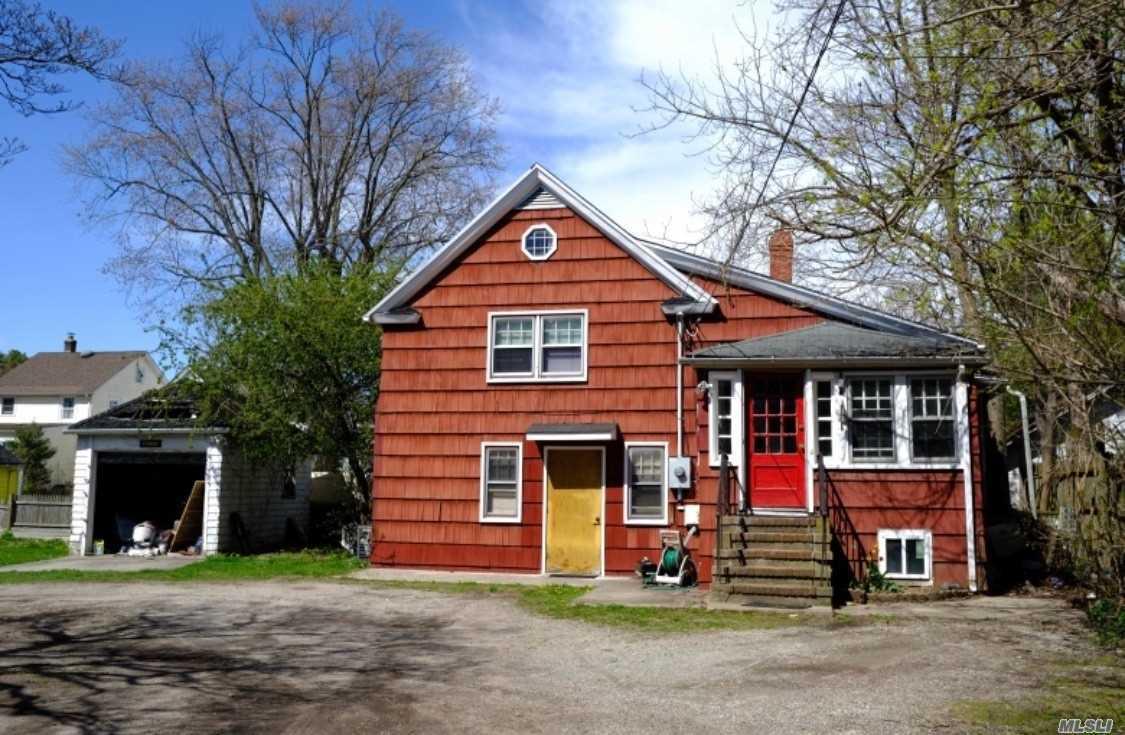 70 Brower Ave - Photo 1
