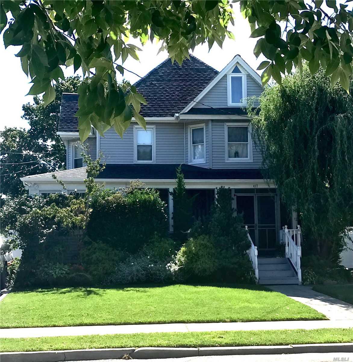 417 Southside Ave - Photo 1