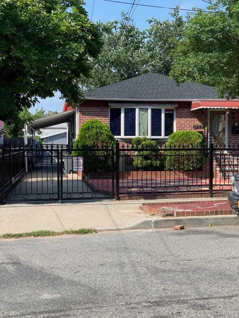 219-27 141 Rd - Photo 1