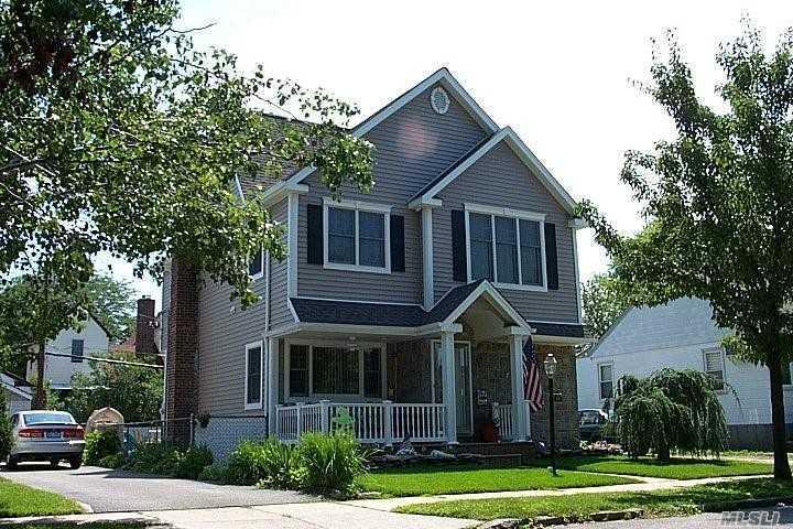 33 Cushing Ave - Photo 1