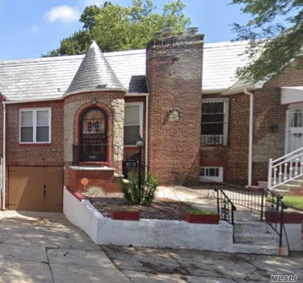 122-05 180th St - Photo 1