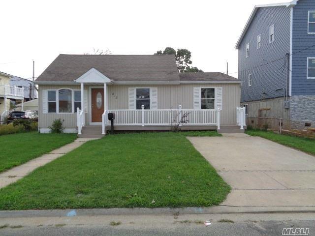 413 Venetian Blvd - Photo 1