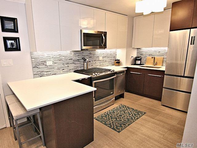 18-05 215 St - Photo 1