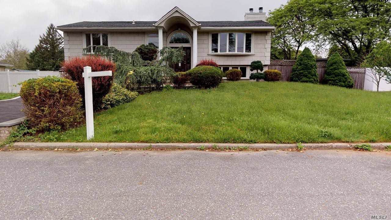 1023 Commack Rd - Photo 1
