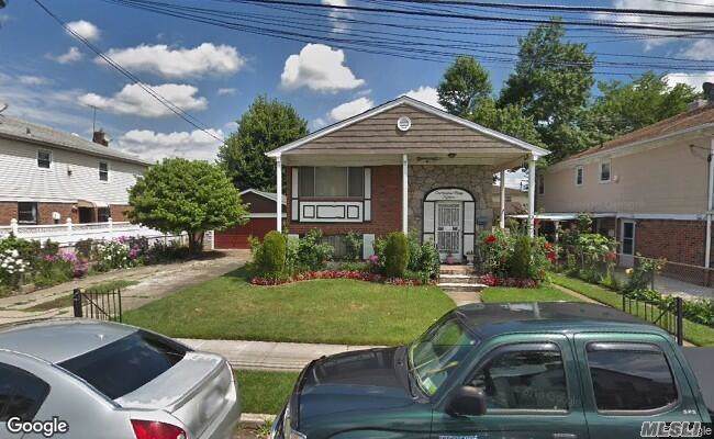 103-15 218th Pl - Photo 1