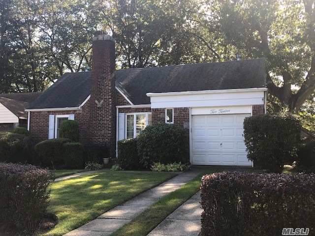 212 Edward Ct - Photo 1