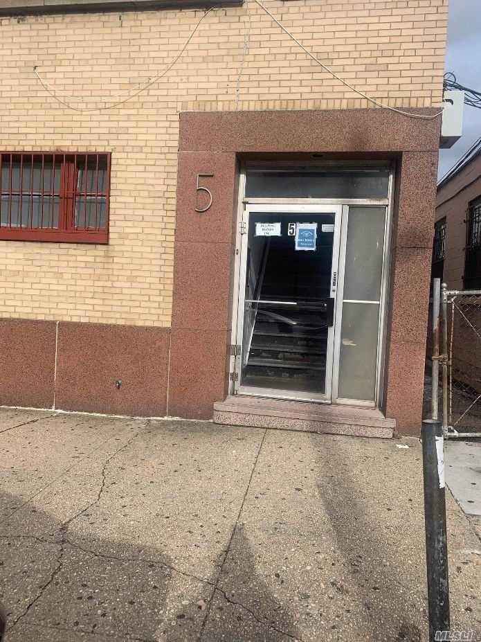 5 Centre St - Photo 1