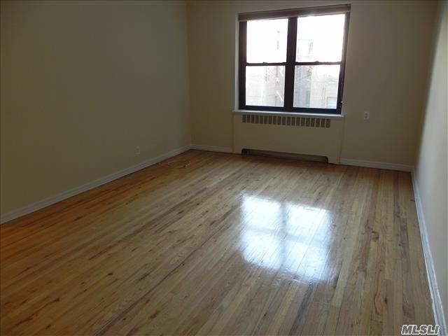 23 Schenck Ave - Photo 1
