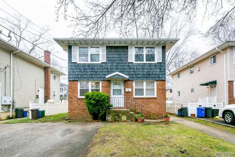 41 Yennicock Ave - Photo 1