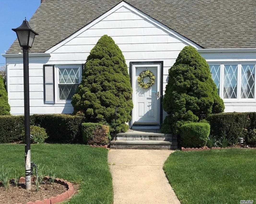 32 Jamaica Ave - Photo 1