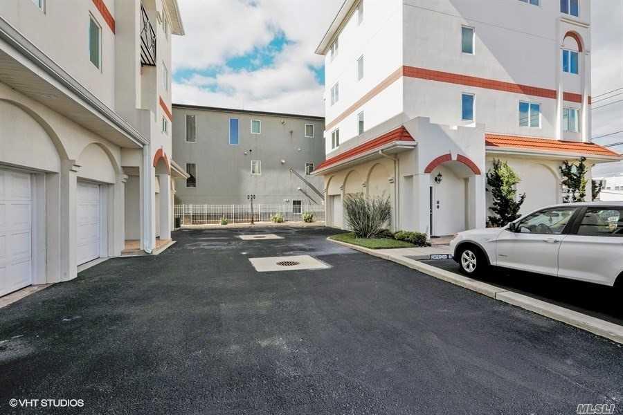 460 Oceanfront St - Photo 1