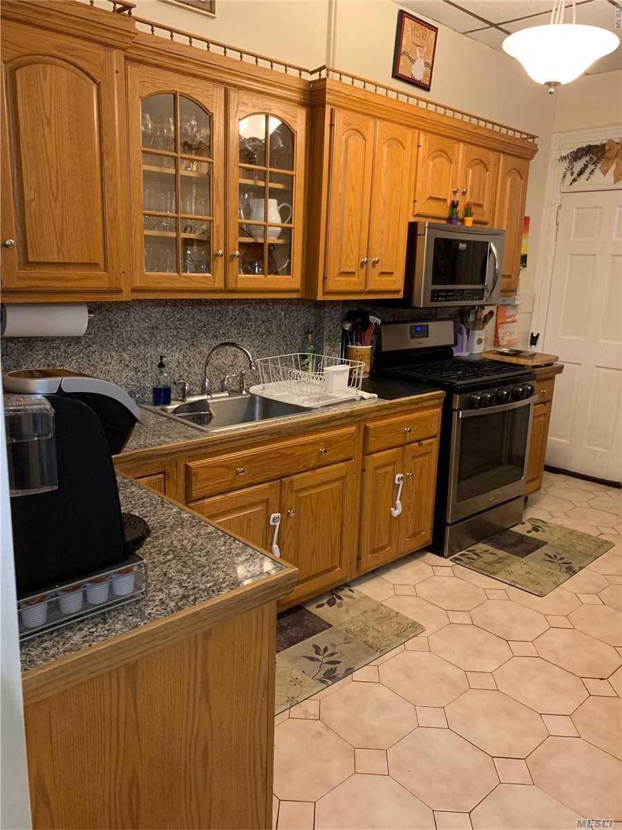 505 Fairview Ave - Photo 1