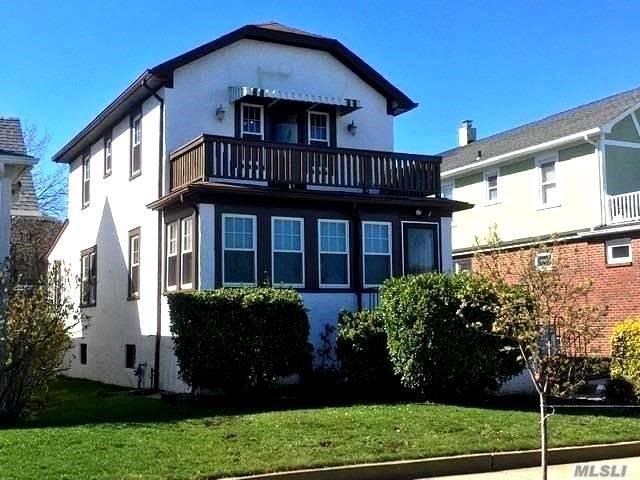 322 Hudson St - Photo 1