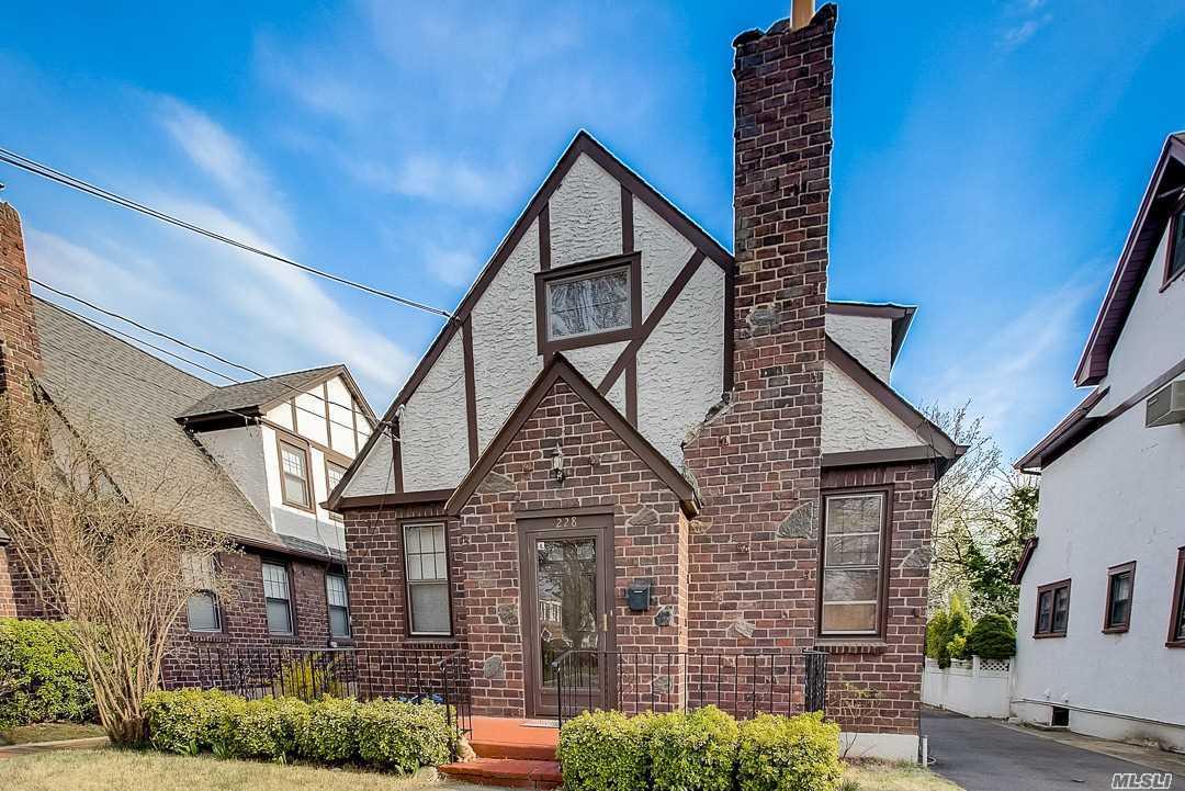 228 Rider Ave - Photo 1