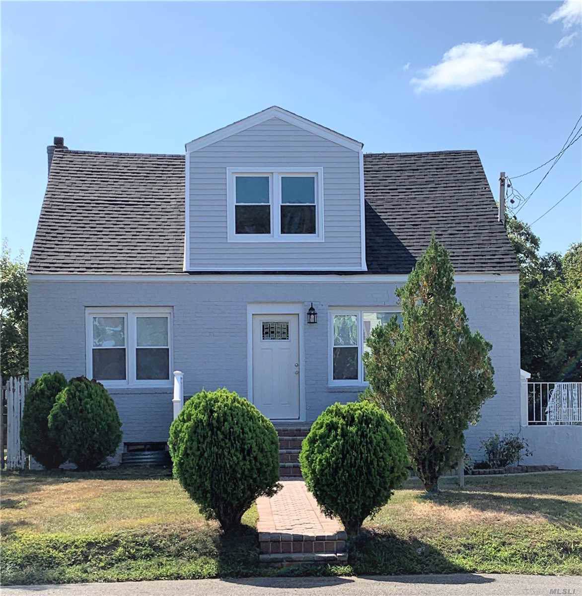 913 Herzel Blvd - Photo 1