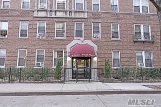 34-58 90 St - Photo 1