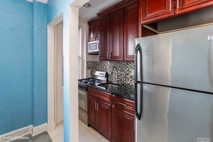 141 Woodmere Blvd - Photo 1
