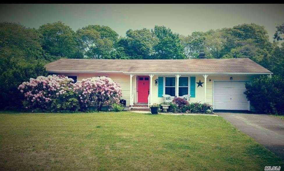 109 Old Country Rd - Photo 1