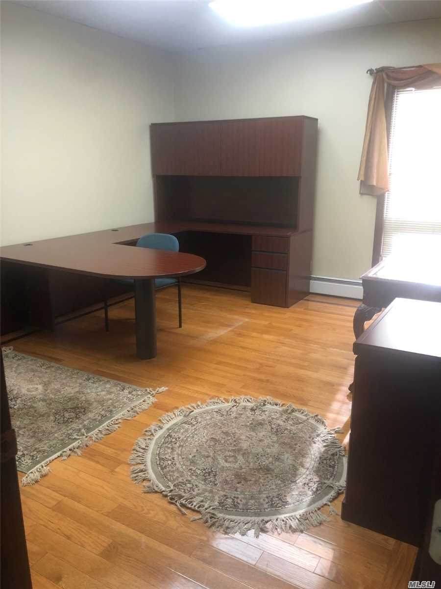 121 Oak St - Photo 1