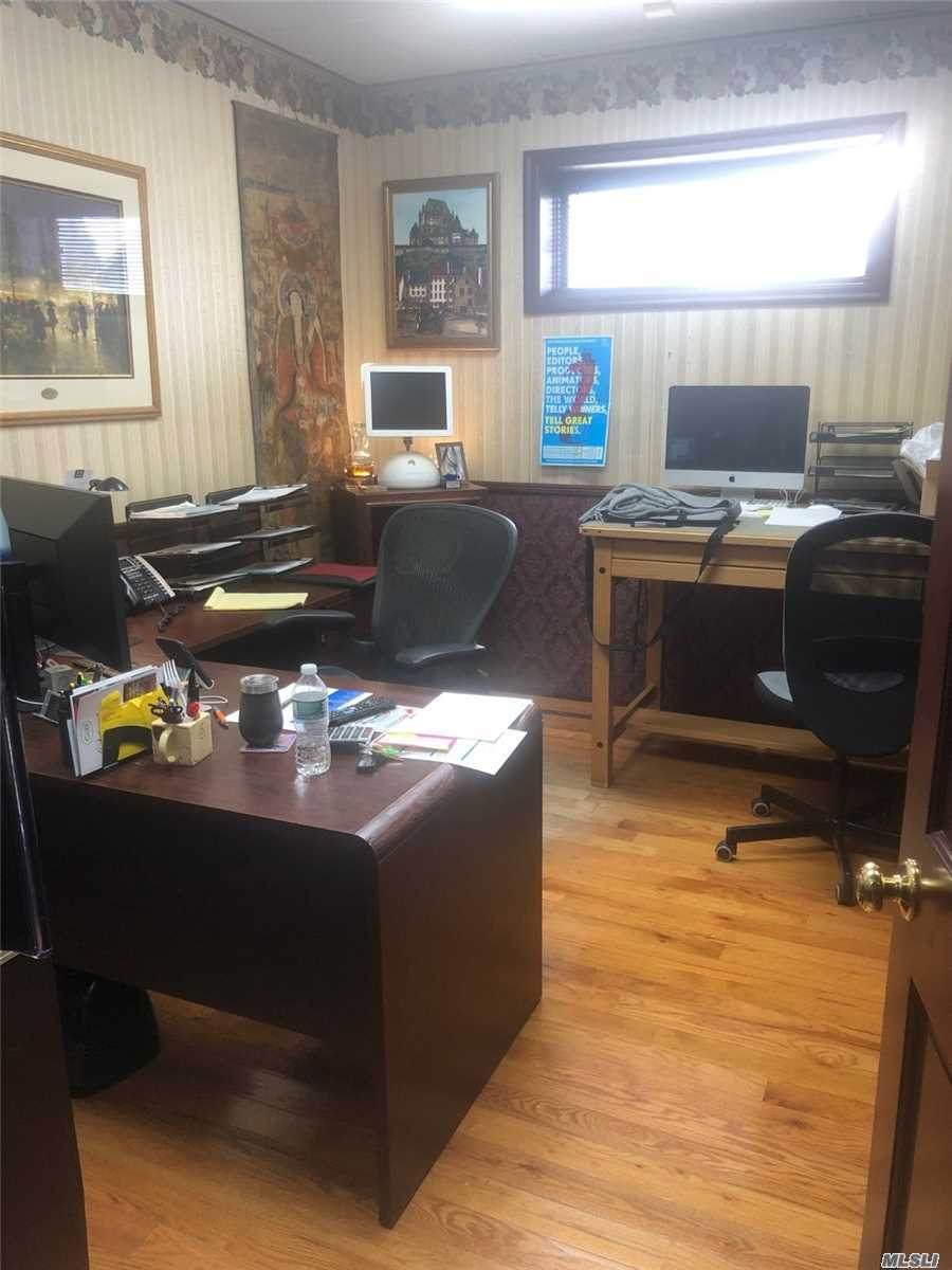 121 Oak St - Photo 1