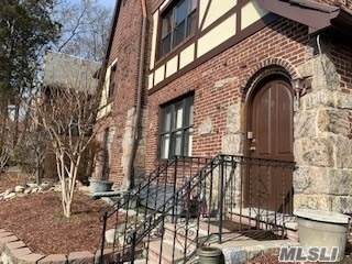 19011A Crocheron Ave - Photo 1