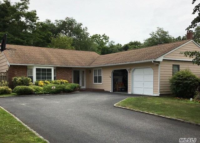 19 Canterbury Ct - Photo 1