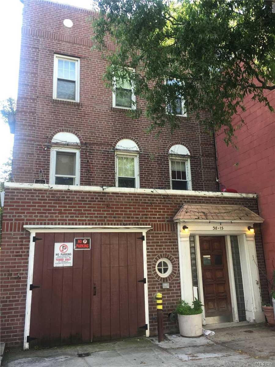 38-15 Crescent St - Photo 1
