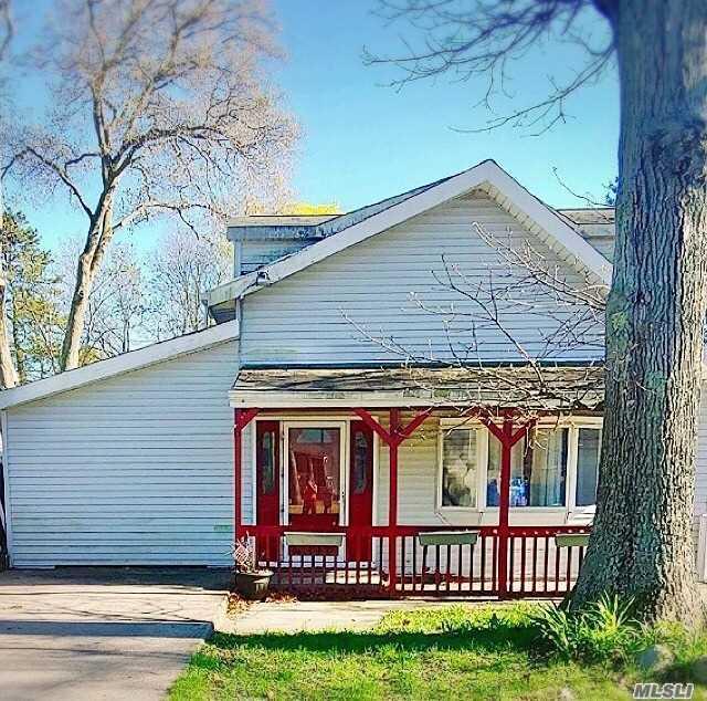 6 Maplewood Ave - Photo 1