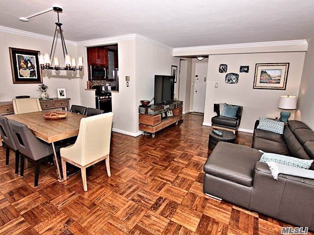 18-05 215 St - Photo 1