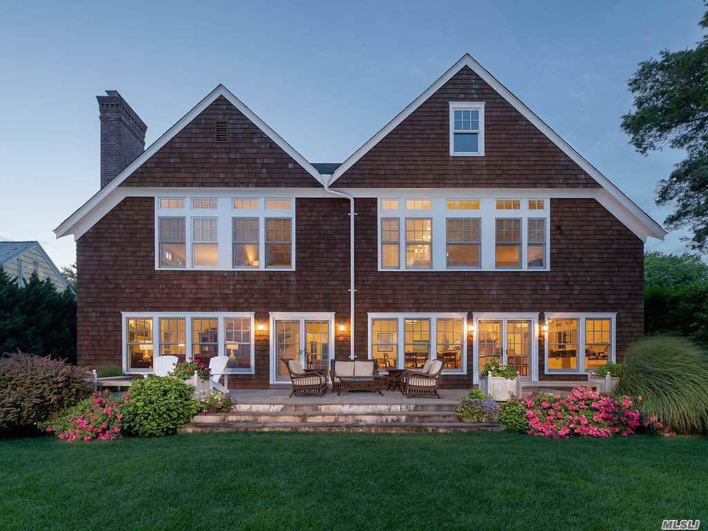 1423 Peconic Bay Blvd - Photo 1