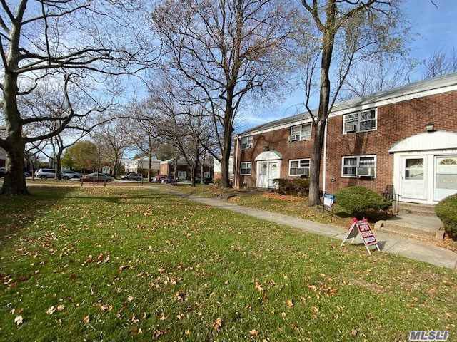 69-19 218 St - Photo 1