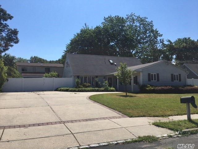 29 Charter - Photo 1