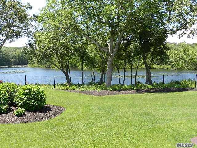 8 Beaver Lake Ct - Photo 1