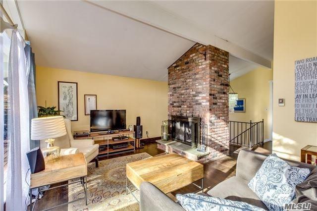 3 Locust Ln - Photo 1