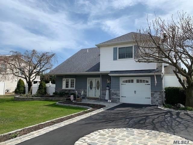 321 Lagoon Dr - Photo 1
