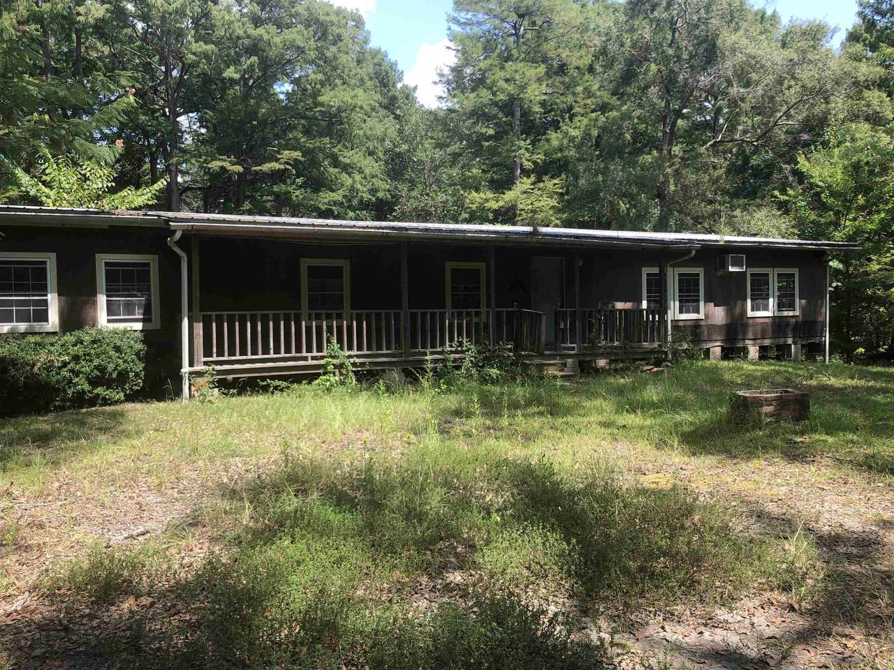 228 Stuart Dr - Photo 1