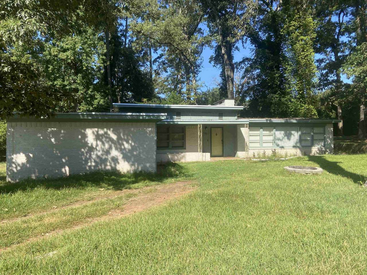 121 Wills Drive - Photo 1