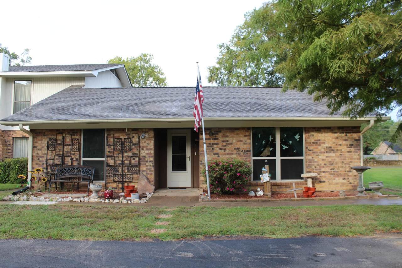 710 Danville 8-B - Photo 1