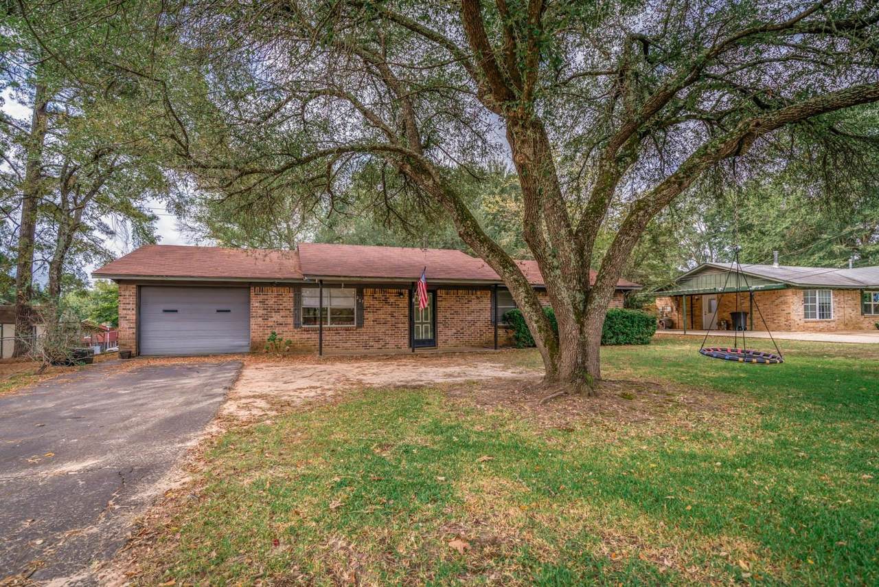 207 Hillcrest Dr - Photo 1