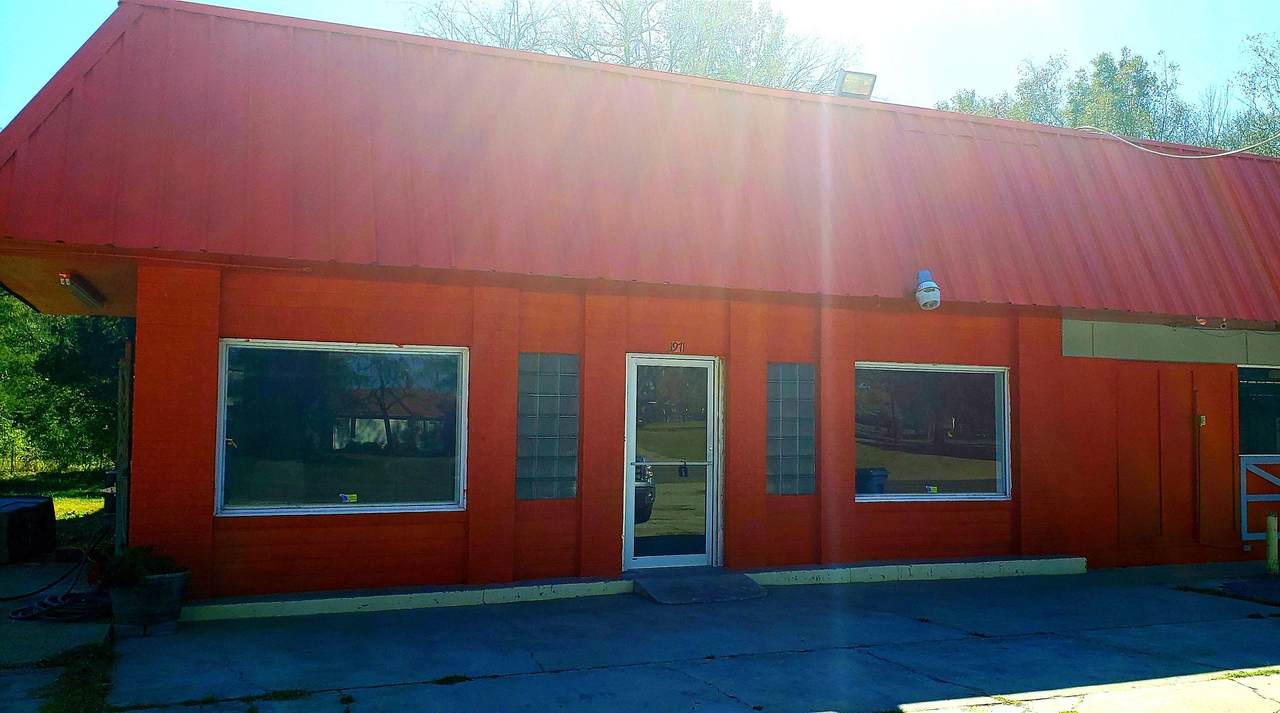 1971 Tyler St - Photo 1