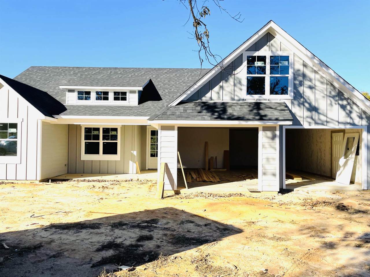 4111 Hummingbird Road - Photo 1