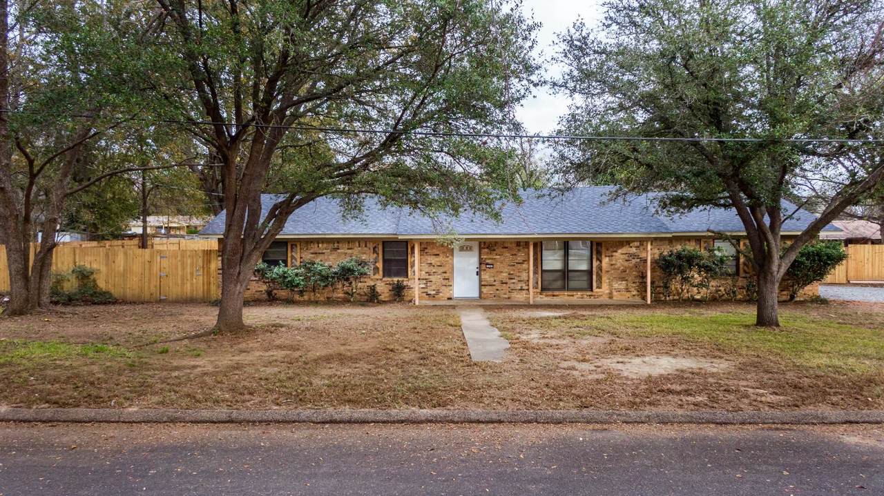 1202 Edwards St - Photo 1