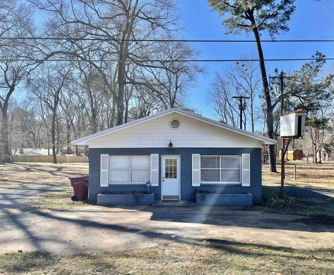 907 Main Street - Photo 1