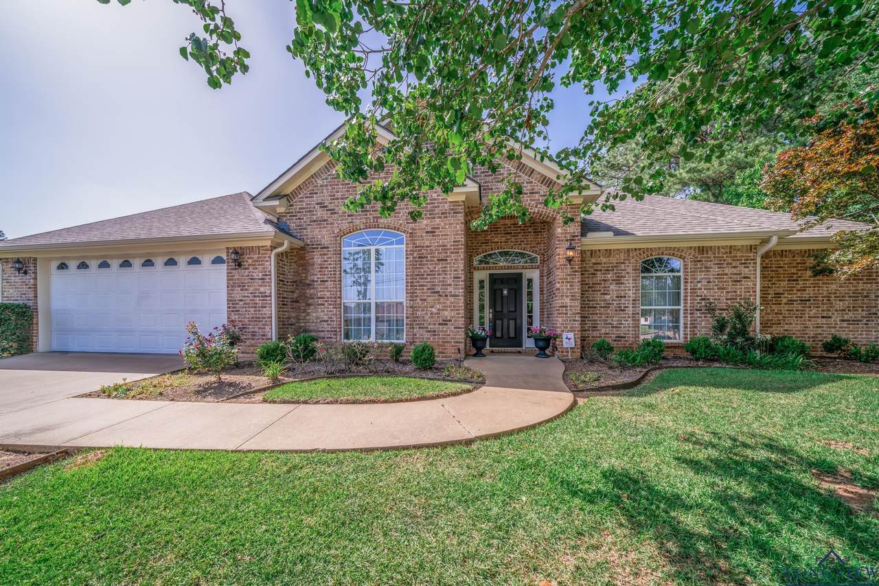 1505 Comanche - Photo 1