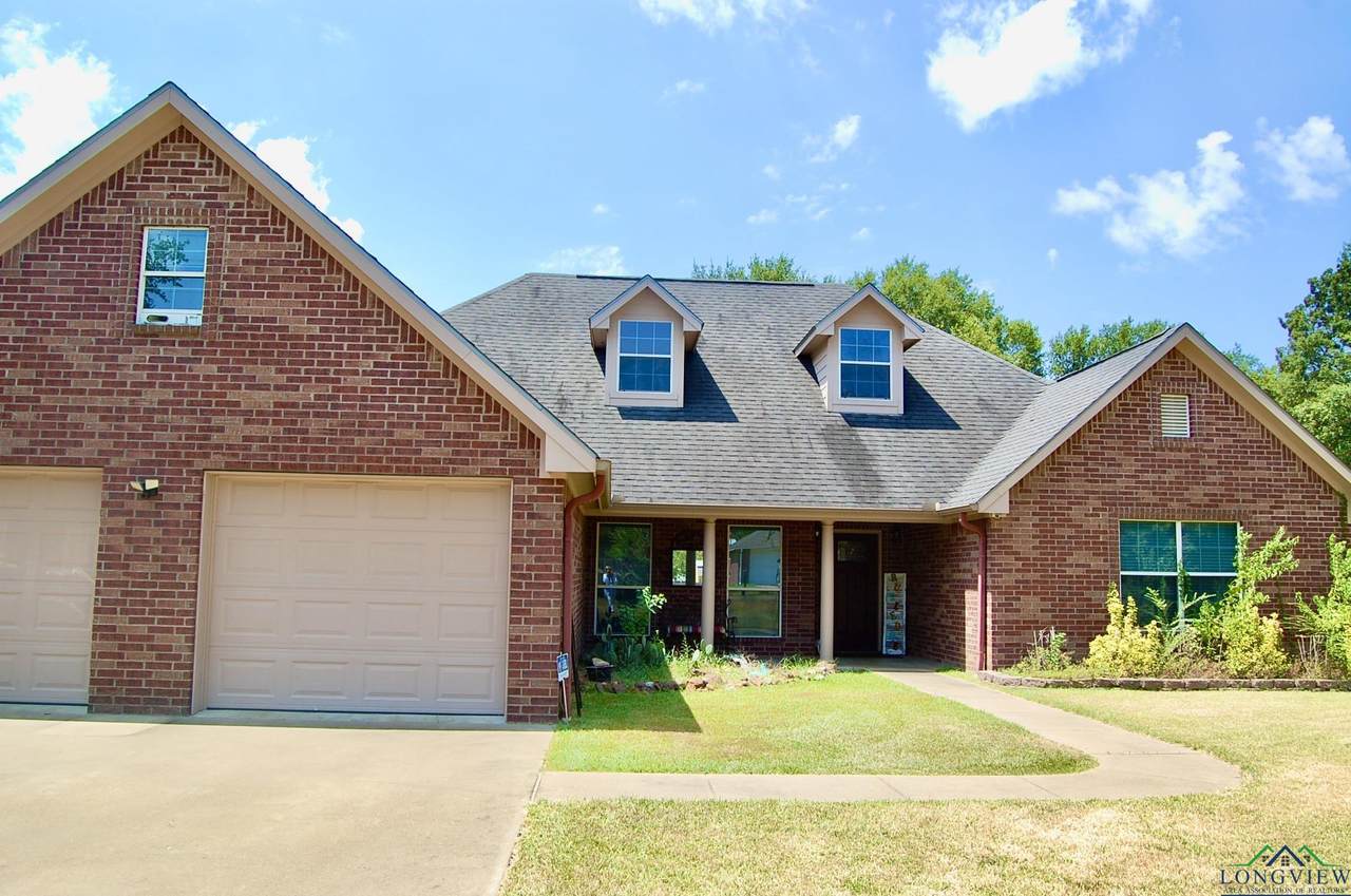 121 Woodcrest - Photo 1